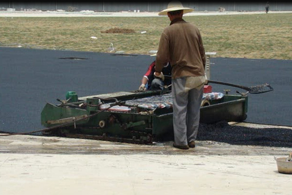 Aplicació de la màquina de pavimentació EPDM3