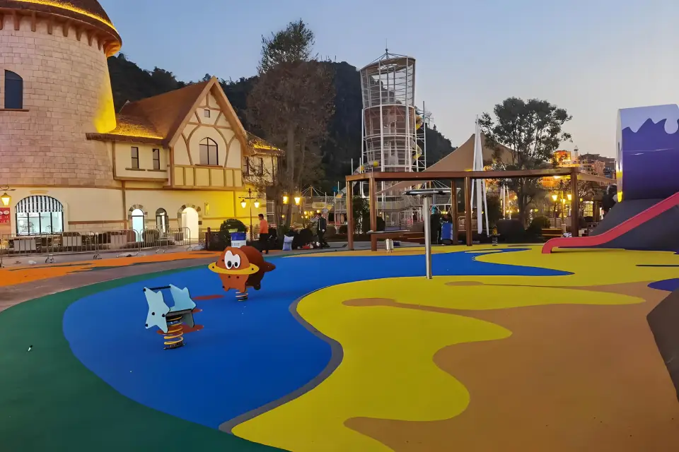 Guide to All-Weather Running Track Surfacing 9 Rubber Granule Playground Flooring (3)