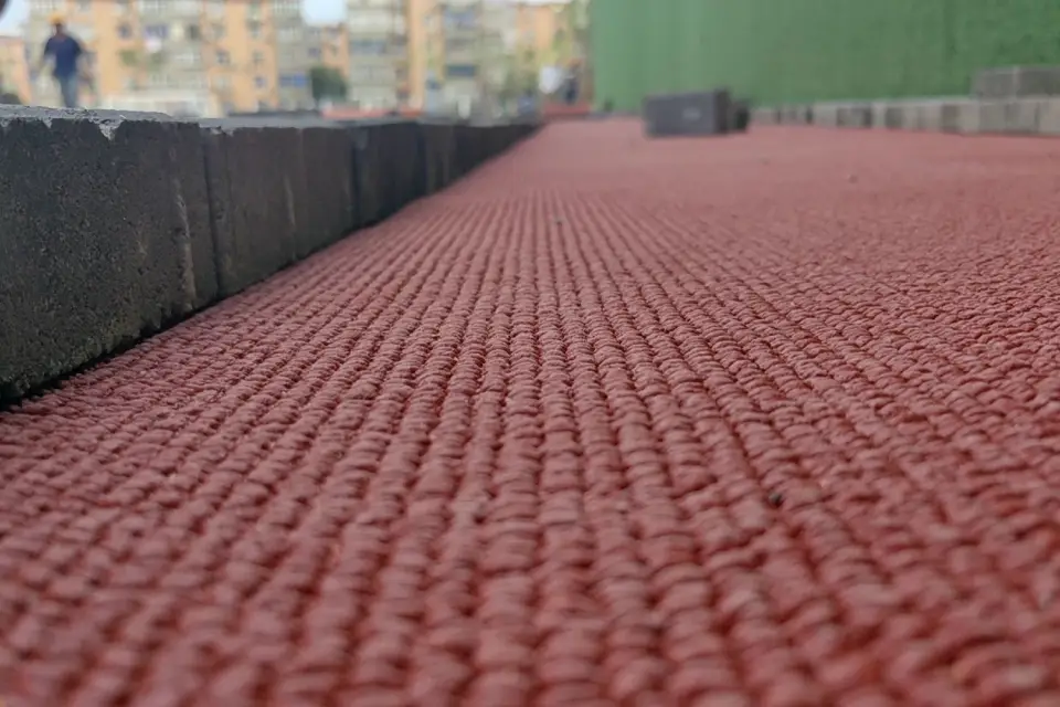 Prefabricated Rubber Track Installation steps (3)