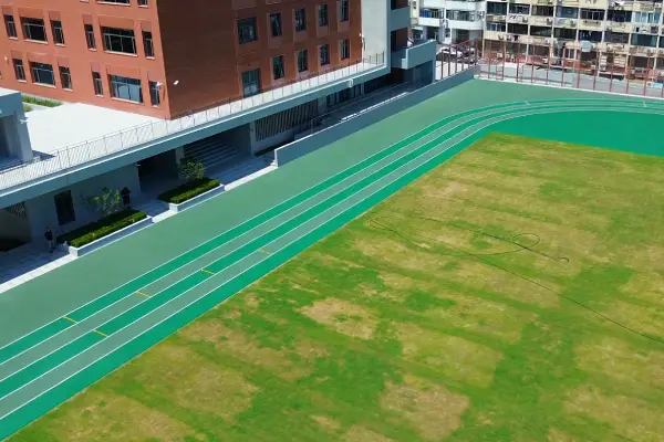 school green track