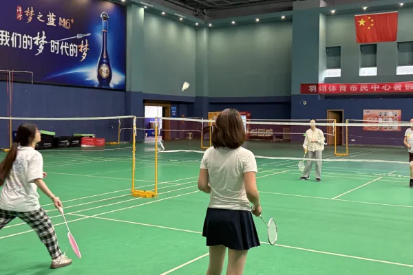 Nanjing FEELING badminton activity (2)